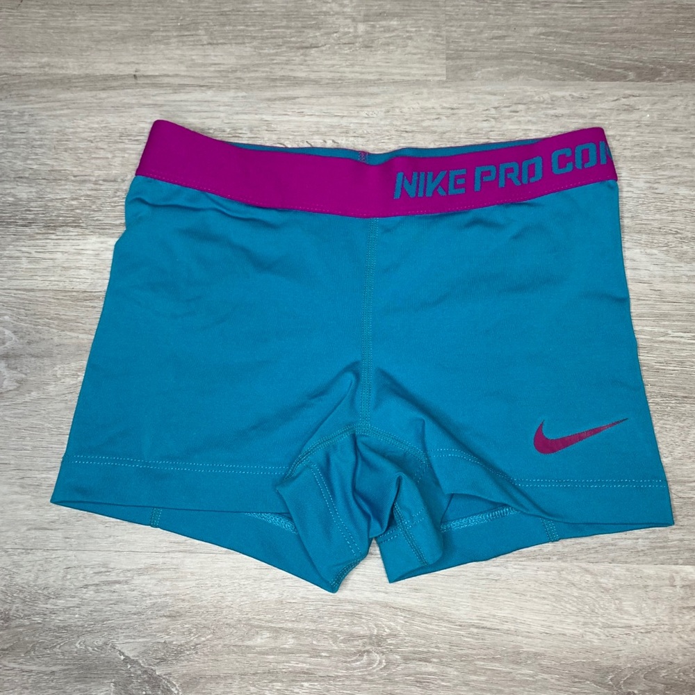 Nike Pro Combat